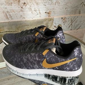 Nike Women’s Flex Experience RN6